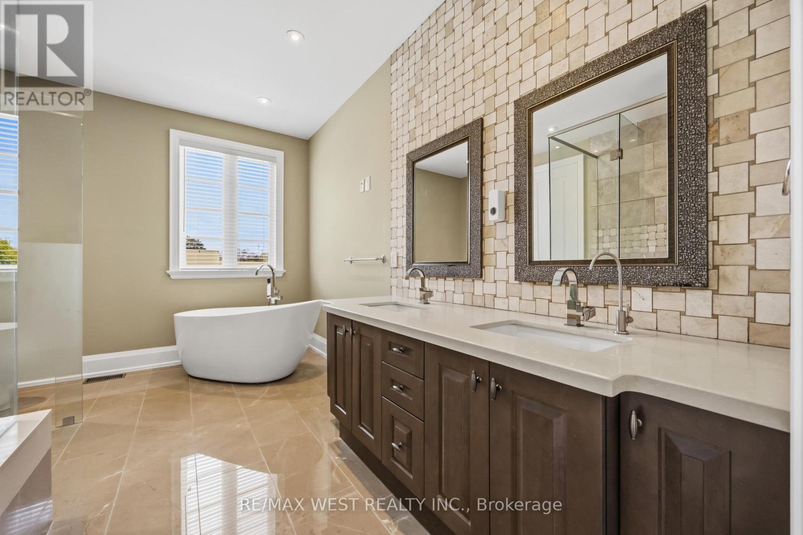 35 Conifer Drive, Toronto, Ontario  M9C 1X3 - Photo 21 - W13142010