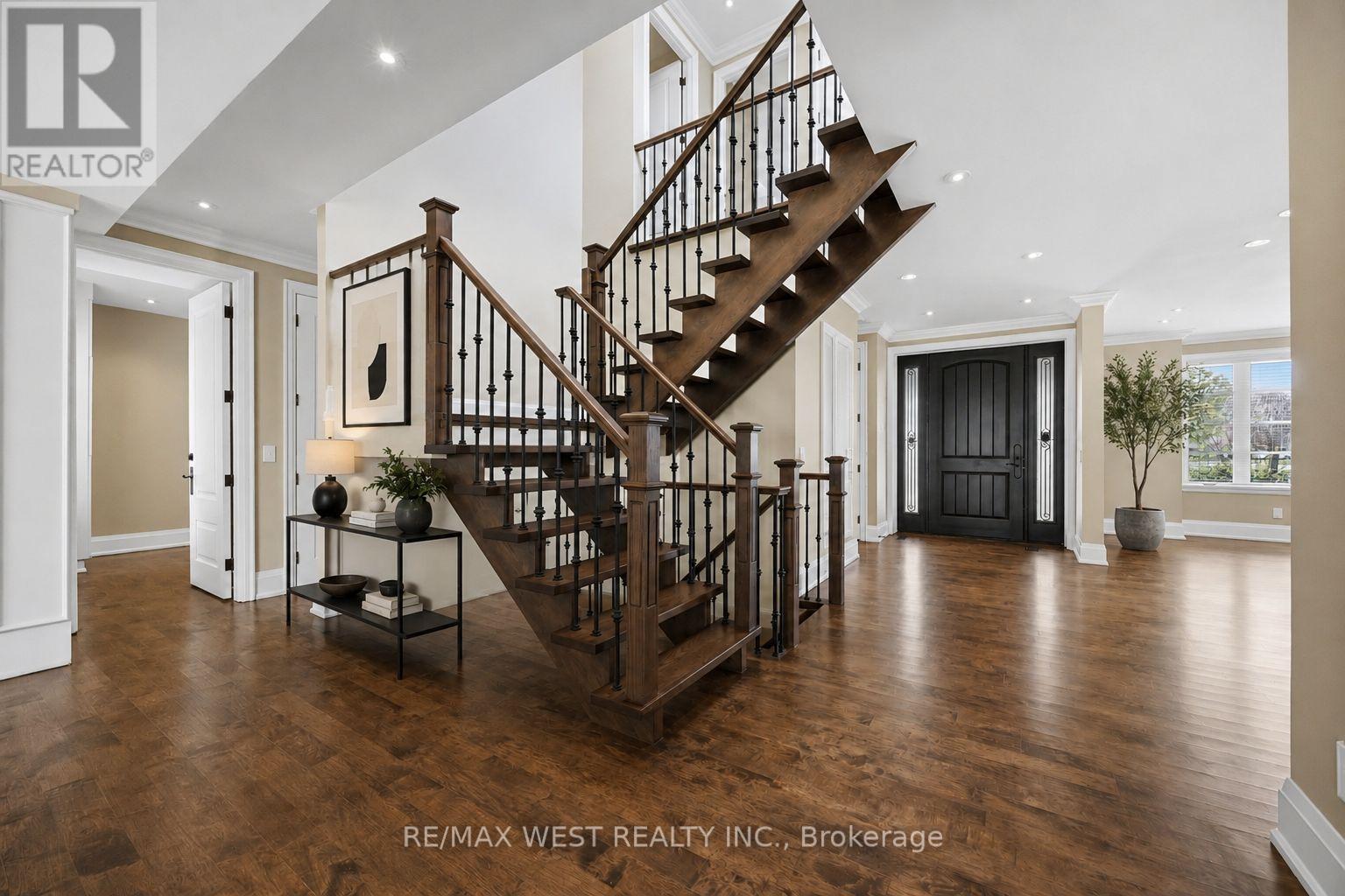 35 Conifer Drive, Toronto, Ontario  M9C 1X3 - Photo 4 - W13142010