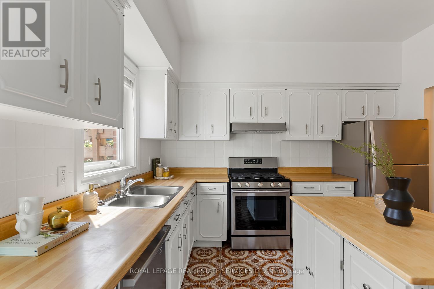 107 Westmoreland Avenue, Toronto, Ontario M6H 2Z8 - Photo 22 - W13142022