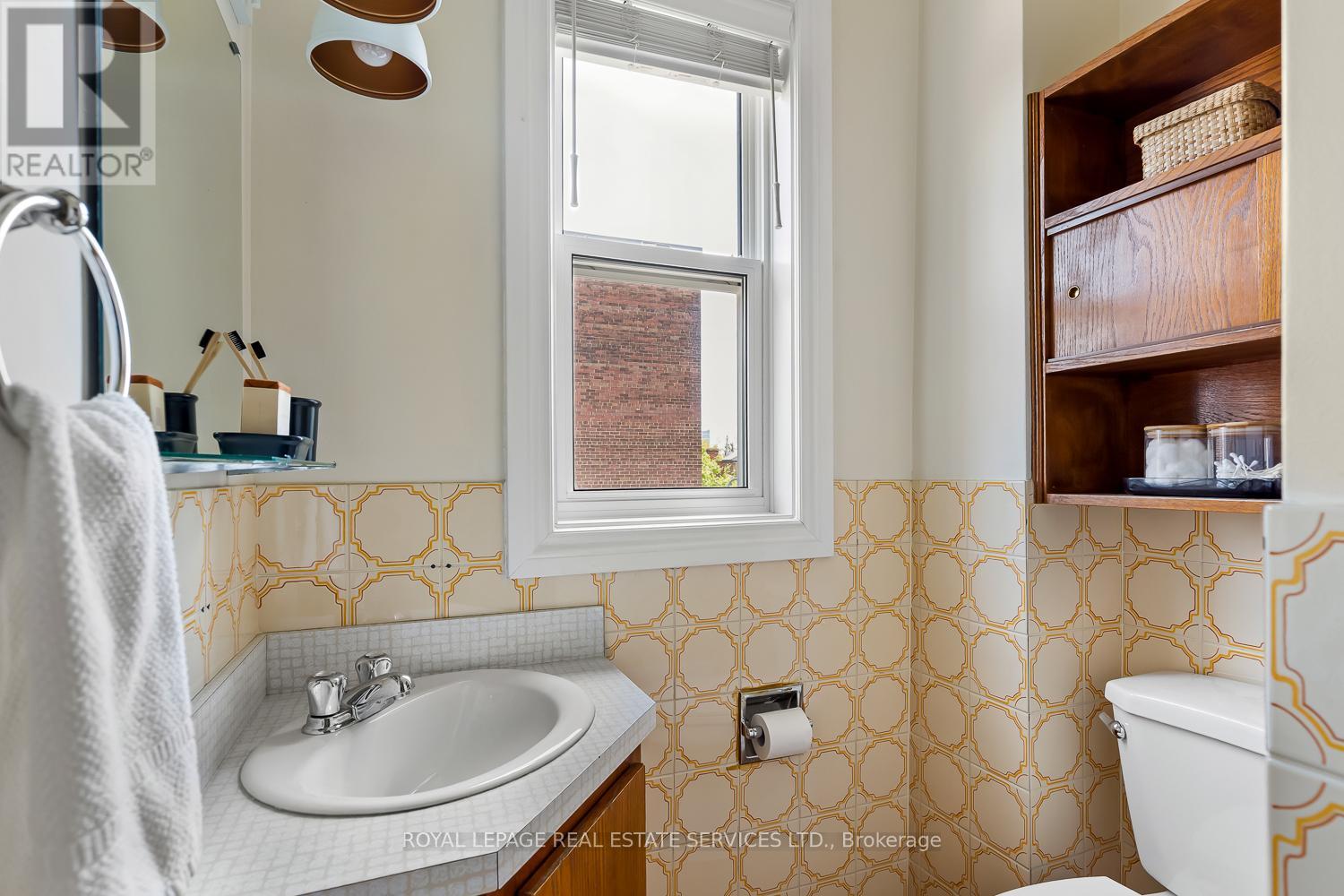 107 Westmoreland Avenue, Toronto, Ontario M6H 2Z8 - Photo 34 - W13142022