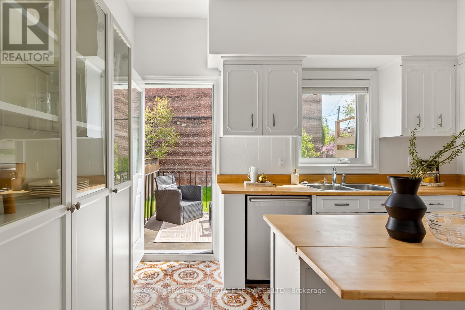 107 Westmoreland Avenue, Toronto, Ontario M6H 2Z8 - Photo 35 - W13142022