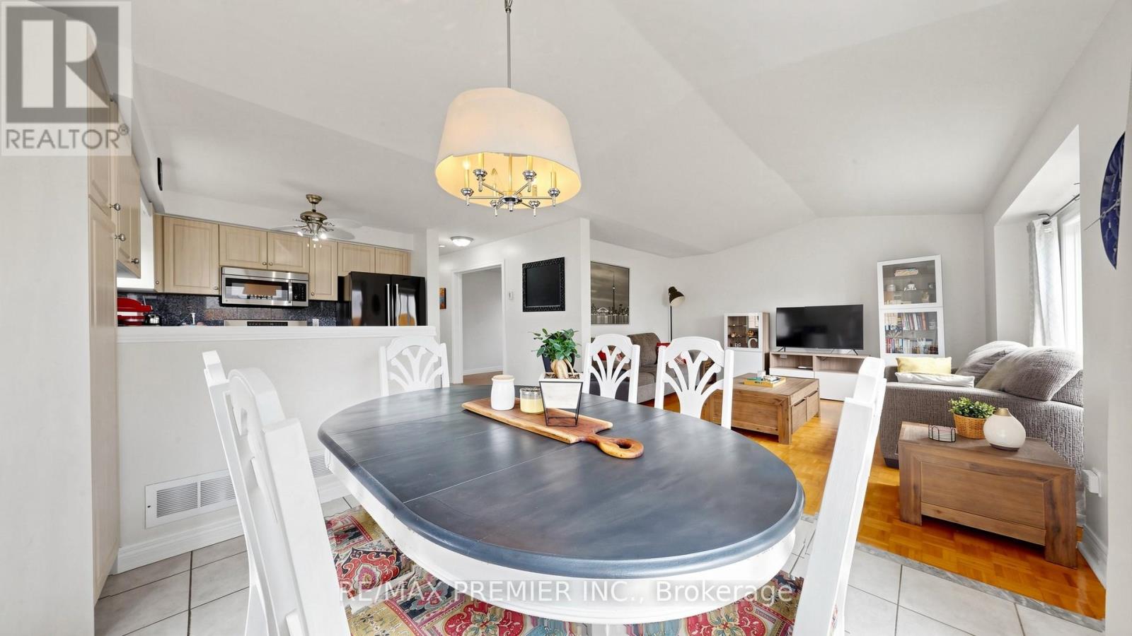 6 Terrastone Court, Caledon, Ontario L7E 2H1 - Photo 12 - W13142056