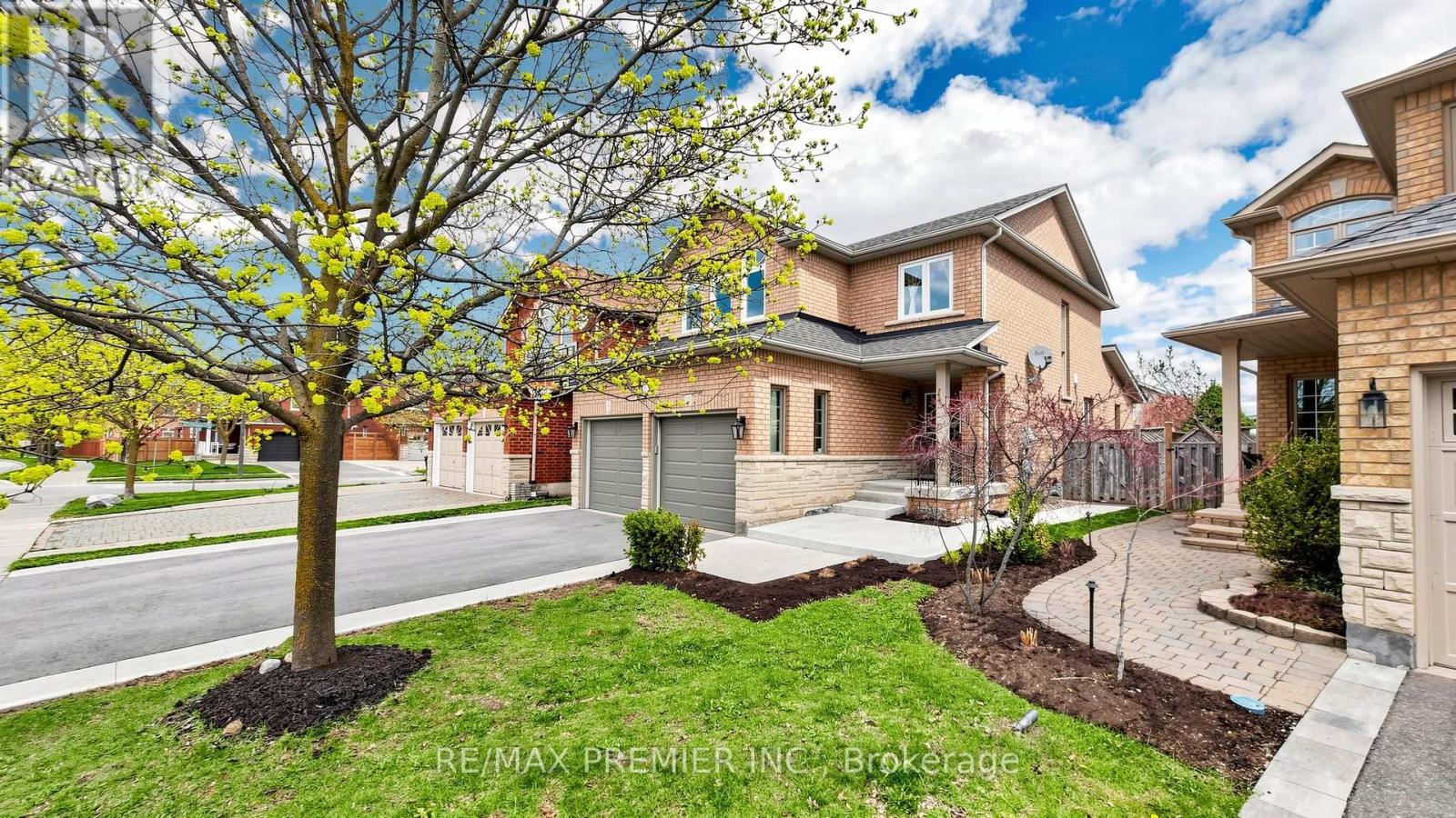 6 Terrastone Court, Caledon, Ontario L7E 2H1 - Photo 3 - W13142056