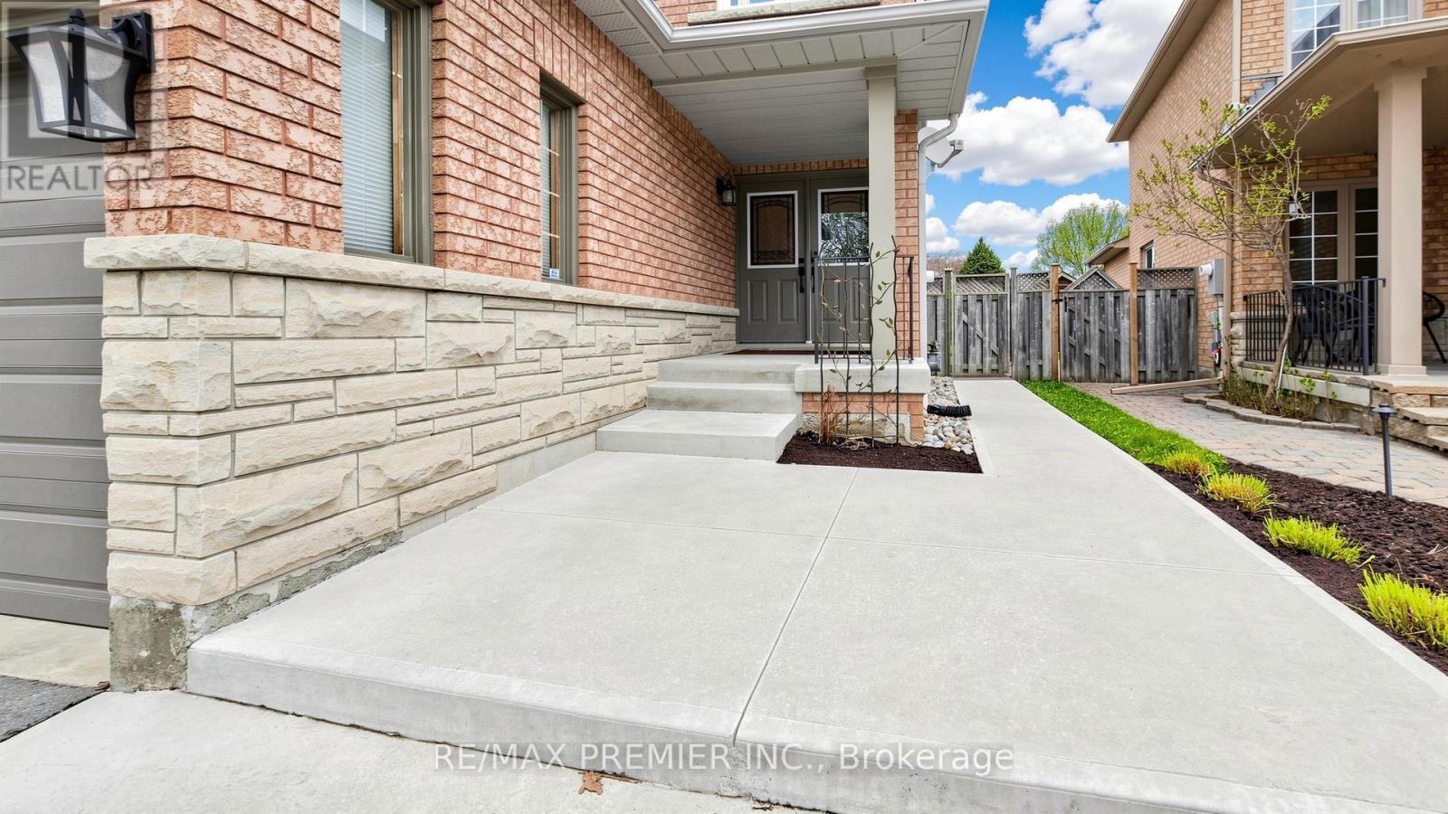 6 Terrastone Court, Caledon, Ontario L7E 2H1 - Photo 5 - W13142056