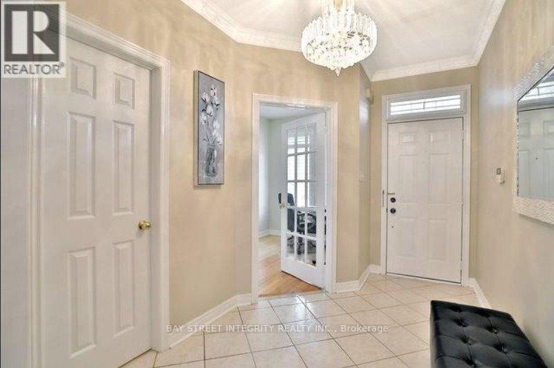 1383 Liverpool Street, Oakville, Ontario  L6M 4P1 - Photo 3 - W13142062