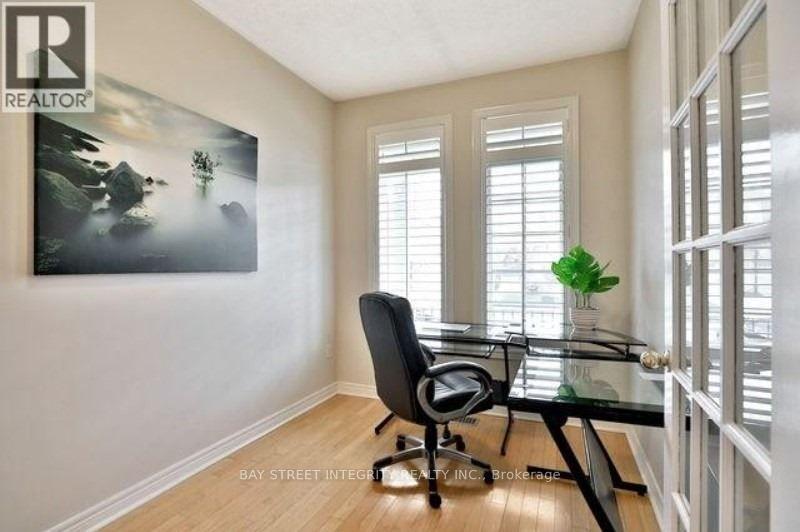 1383 Liverpool Street, Oakville, Ontario  L6M 4P1 - Photo 4 - W13142062