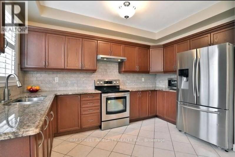 1383 Liverpool Street, Oakville, Ontario  L6M 4P1 - Photo 7 - W13142062