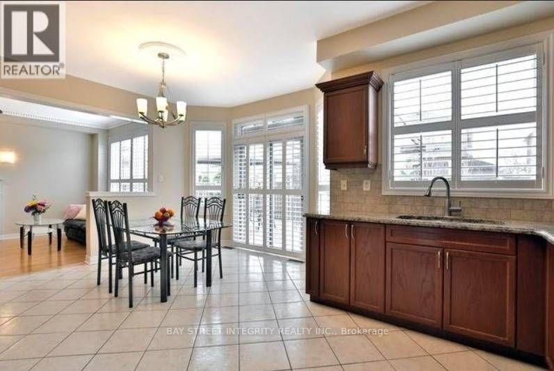 1383 Liverpool Street, Oakville, Ontario  L6M 4P1 - Photo 8 - W13142062