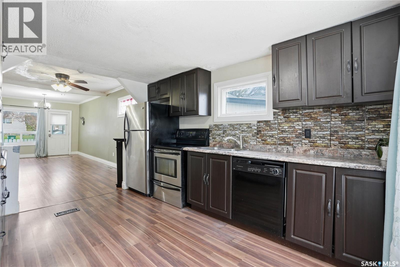 1115 J Avenue N, Saskatoon, Saskatchewan  S7L 2L5 - Photo 15 - SK036001