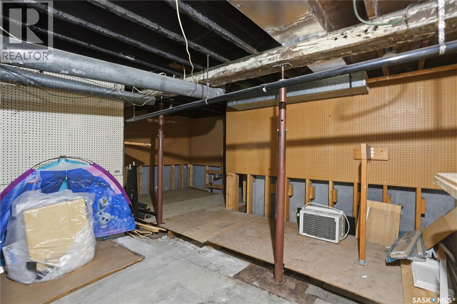 1115 J Avenue N, Saskatoon, Saskatchewan  S7L 2L5 - Photo 28 - SK036001