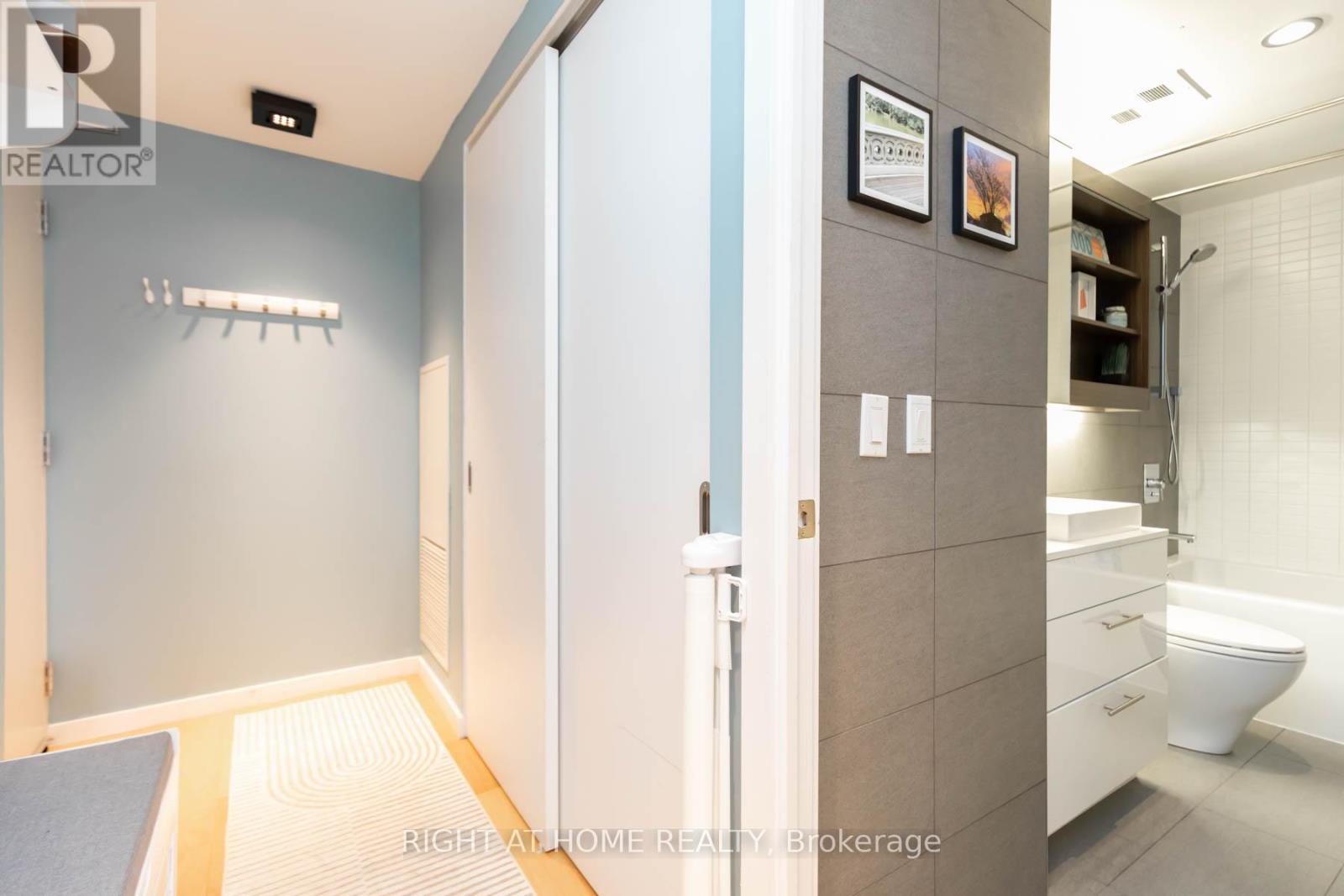 508 - 32 Trolley Crescent, Toronto, Ontario  M5A 0E8 - Photo 25 - C13052092
