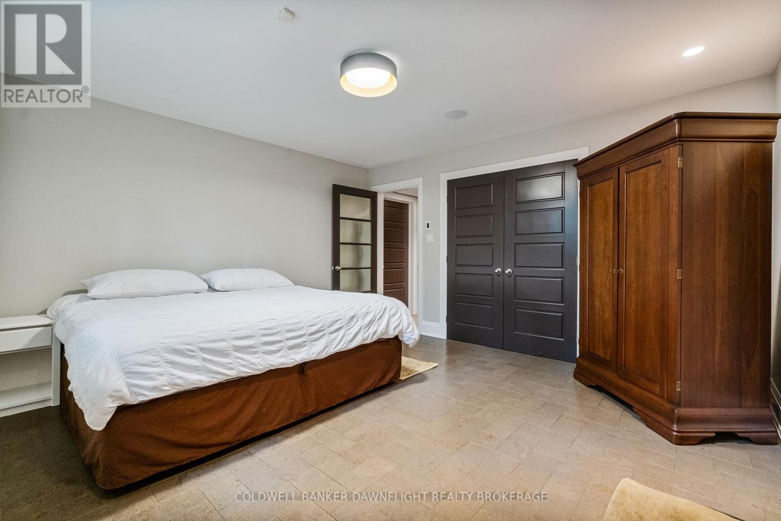 9923 Parkview Crescent, Lambton Shores, Ontario  N0M 1T0 - Photo 36 - X12982764