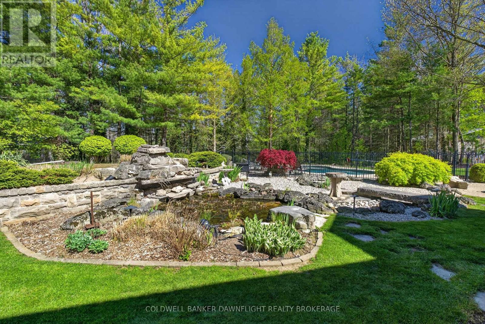 9923 Parkview Crescent, Lambton Shores, Ontario  N0M 1T0 - Photo 39 - X12982764