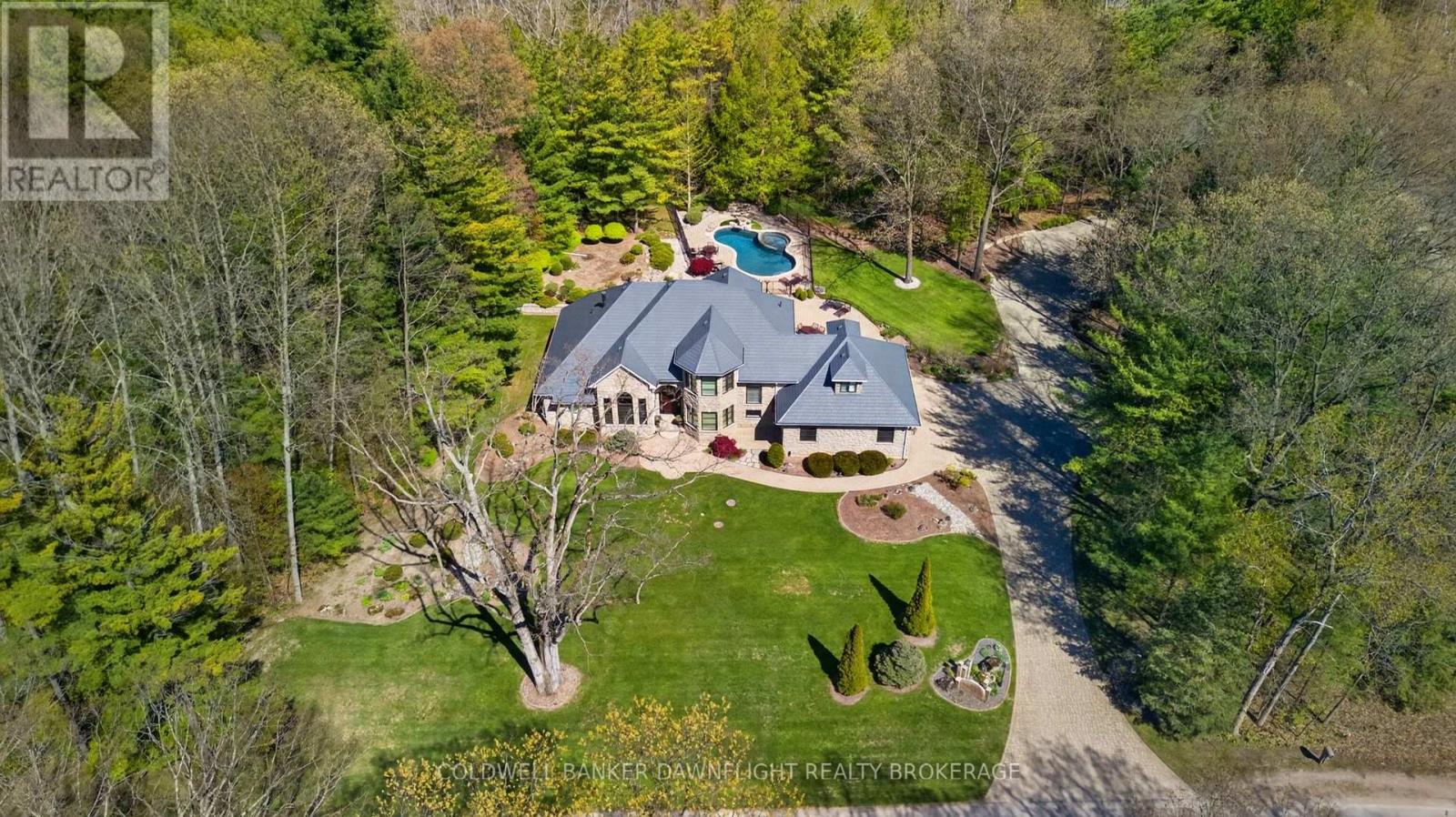 9923 Parkview Crescent, Lambton Shores, Ontario  N0M 1T0 - Photo 50 - X12982764