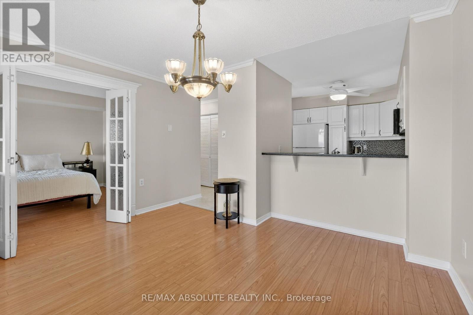806 - 545 St Laurent Boulevard, Ottawa, Ontario  K1K 4H9 - Photo 19 - X12915400