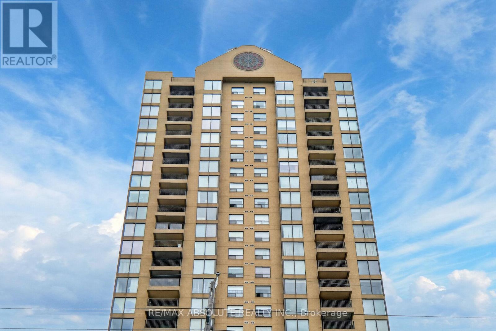 806 - 545 St Laurent Boulevard, Ottawa, Ontario  K1K 4H9 - Photo 2 - X12915400