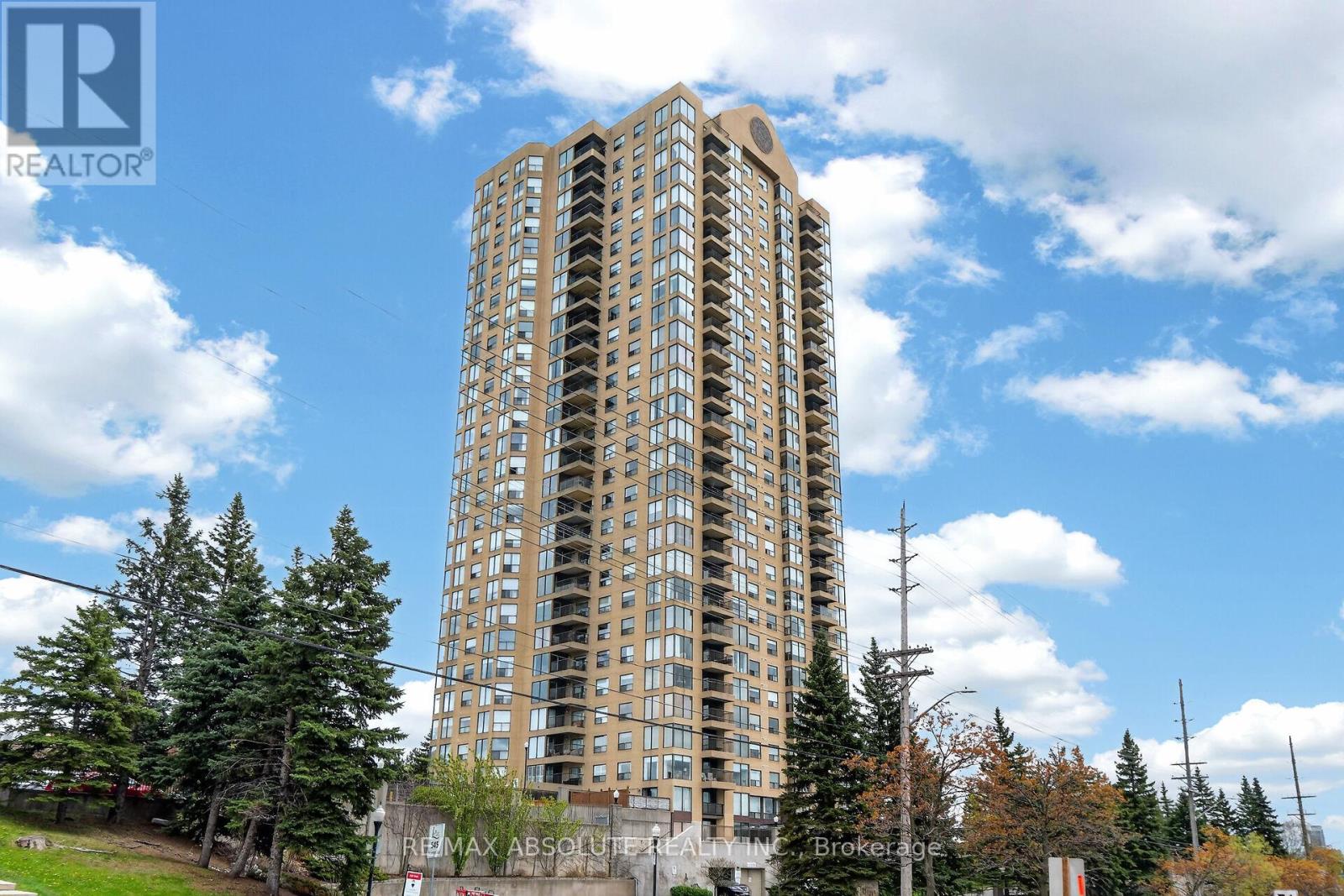 806 - 545 St Laurent Boulevard, Ottawa, Ontario  K1K 4H9 - Photo 3 - X12915400