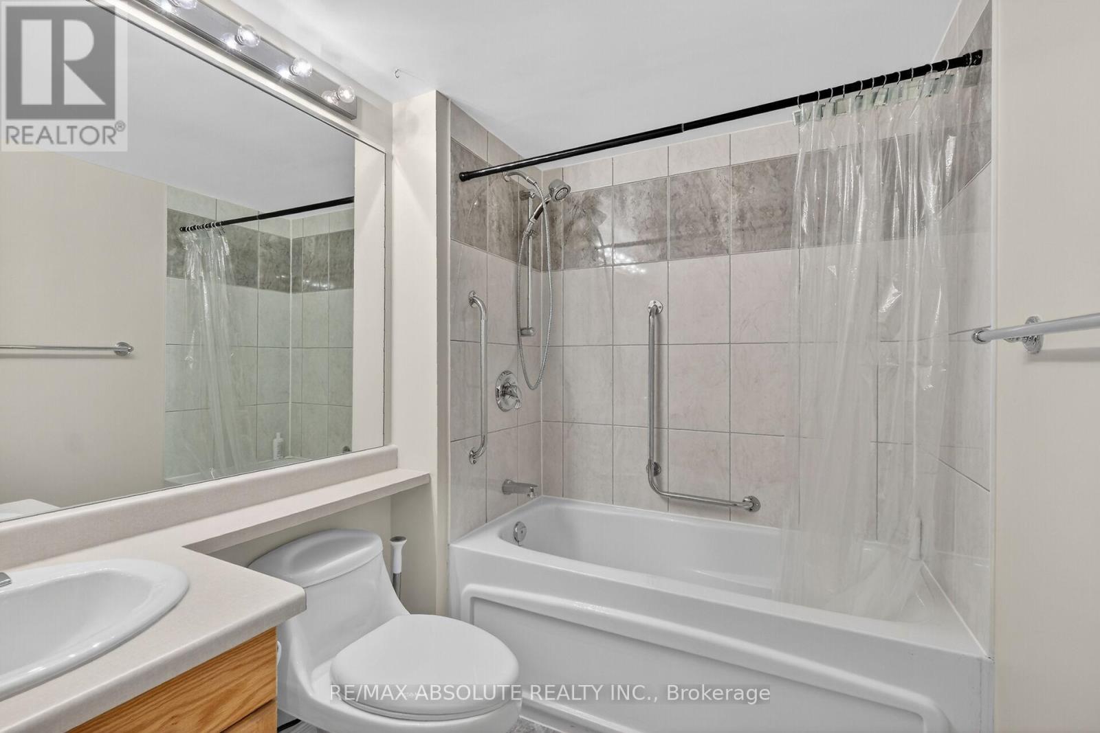 806 - 545 St Laurent Boulevard, Ottawa, Ontario  K1K 4H9 - Photo 35 - X12915400