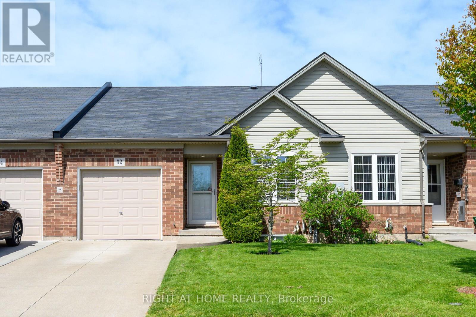 32 WOODBURN AVENUE, St. Catharines, Ontario