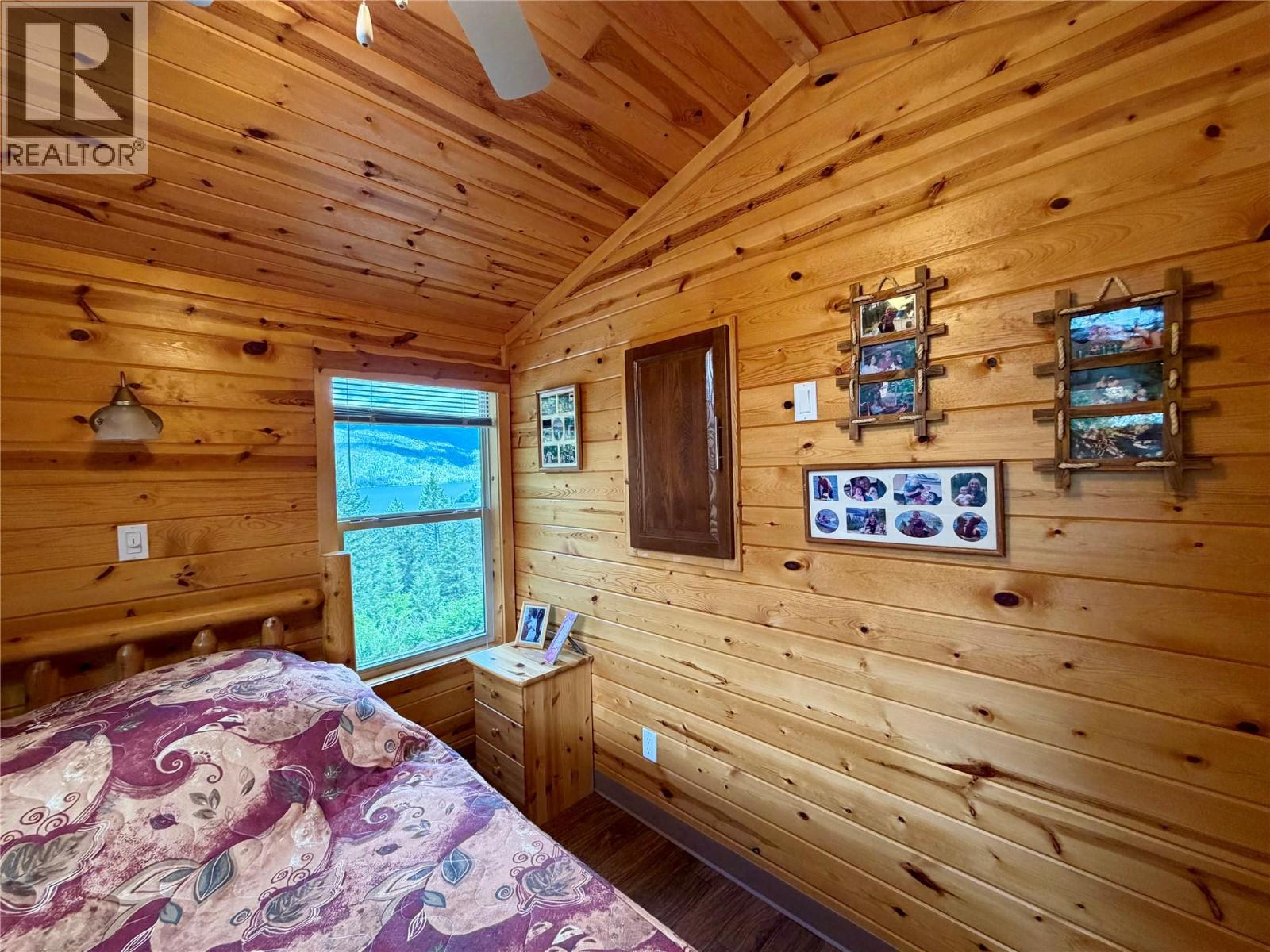 3160 Hama Road, Christina Lake, British Columbia  V0H 1E1 - Photo 9 - 10387782