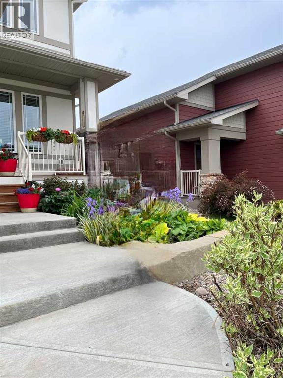 597 Aquitania Boulevard W, Lethbridge, Alberta  T1H 5P7 - Photo 3 - A2295515