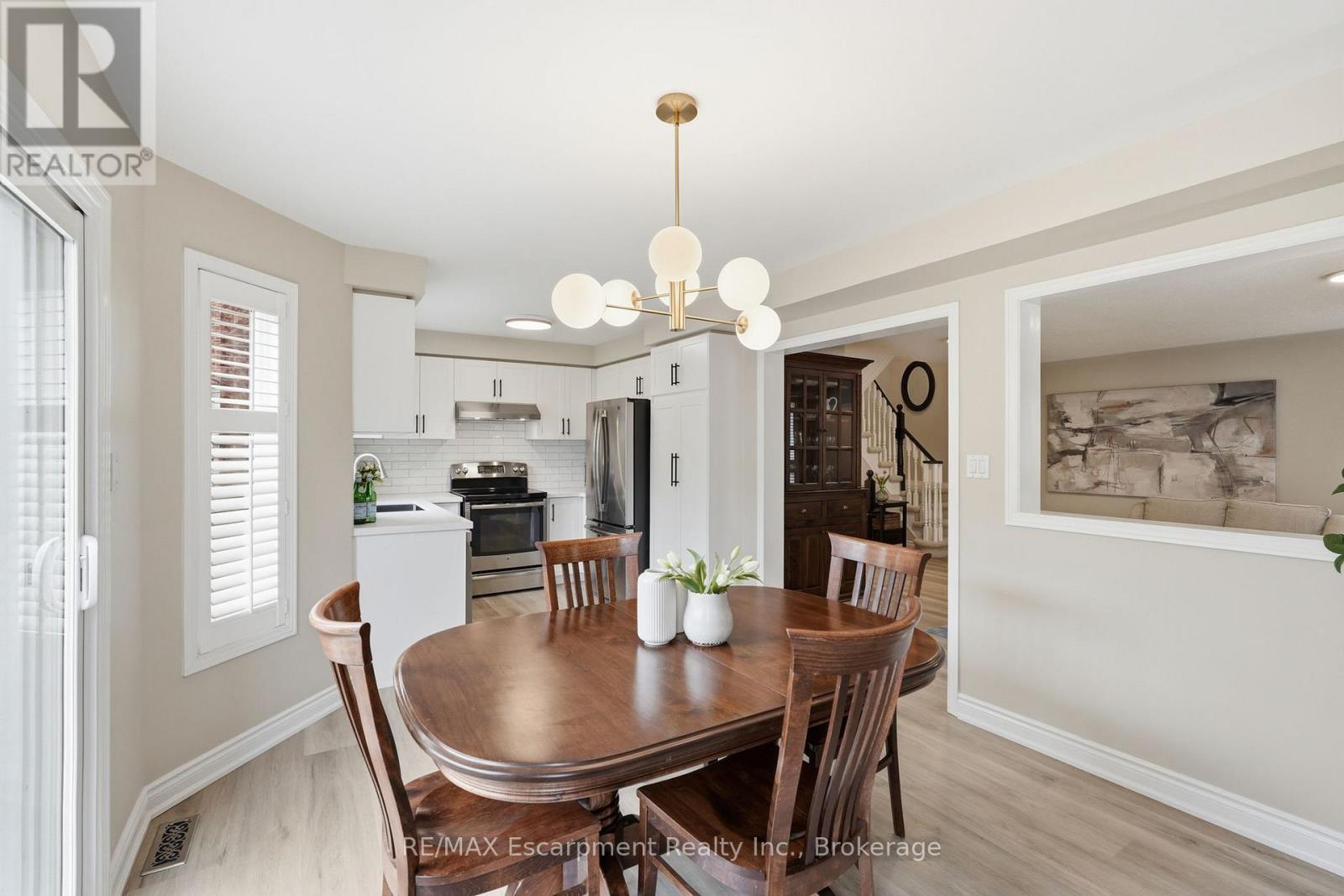2124 Glenhampton Road, Oakville, Ontario  L6M 3X1 - Photo 12 - W13142238
