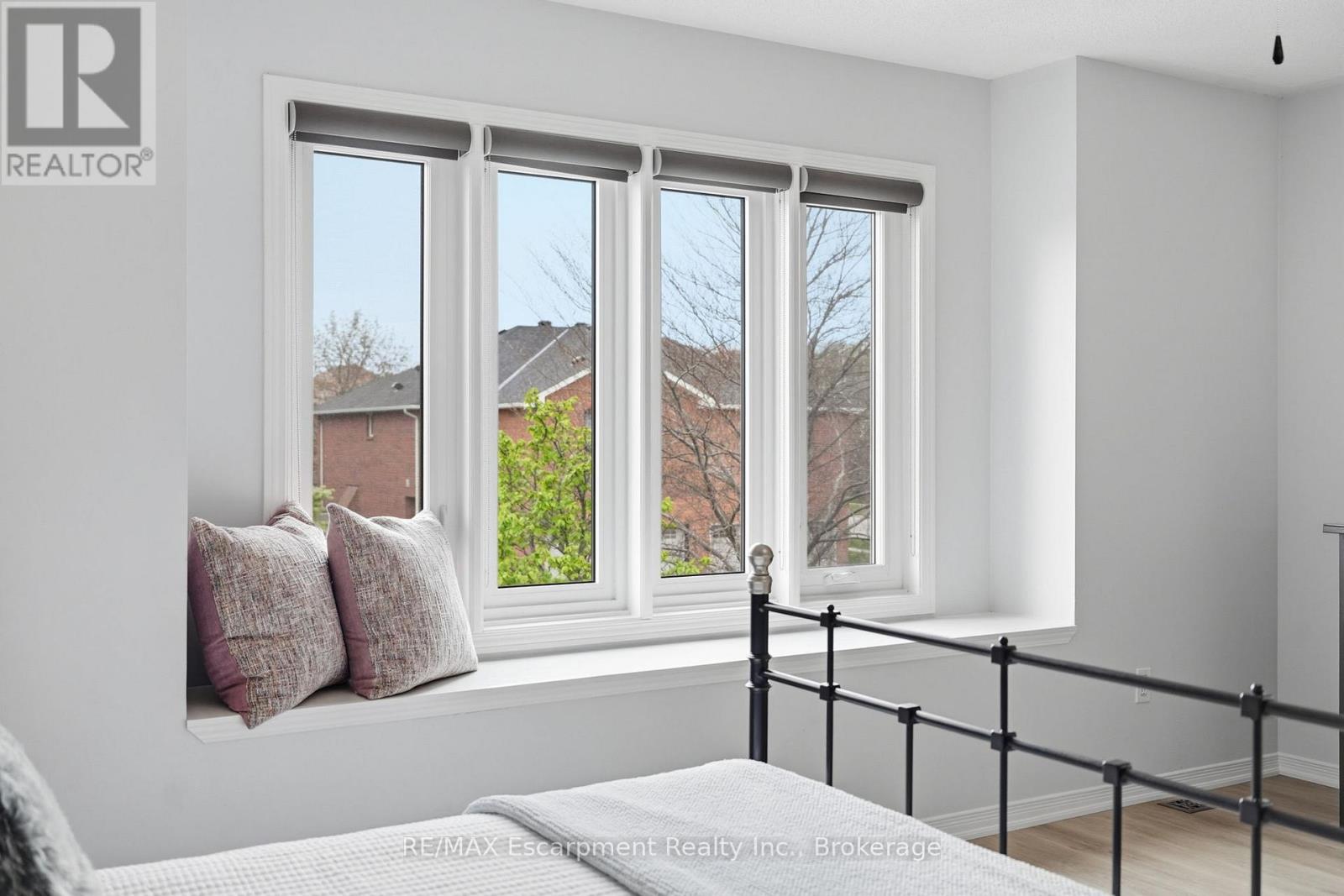 2124 Glenhampton Road, Oakville, Ontario  L6M 3X1 - Photo 36 - W13142238