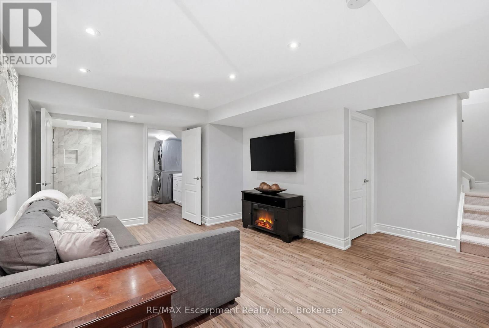2124 Glenhampton Road, Oakville, Ontario  L6M 3X1 - Photo 41 - W13142238