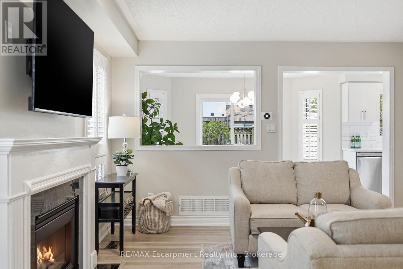 2124 Glenhampton Road, Oakville, Ontario  L6M 3X1 - Photo 6 - W13142238