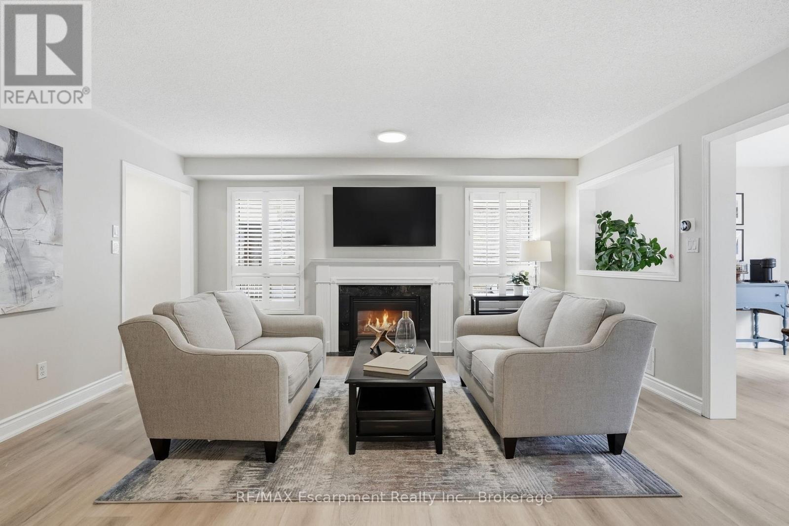 2124 Glenhampton Road, Oakville, Ontario  L6M 3X1 - Photo 7 - W13142238