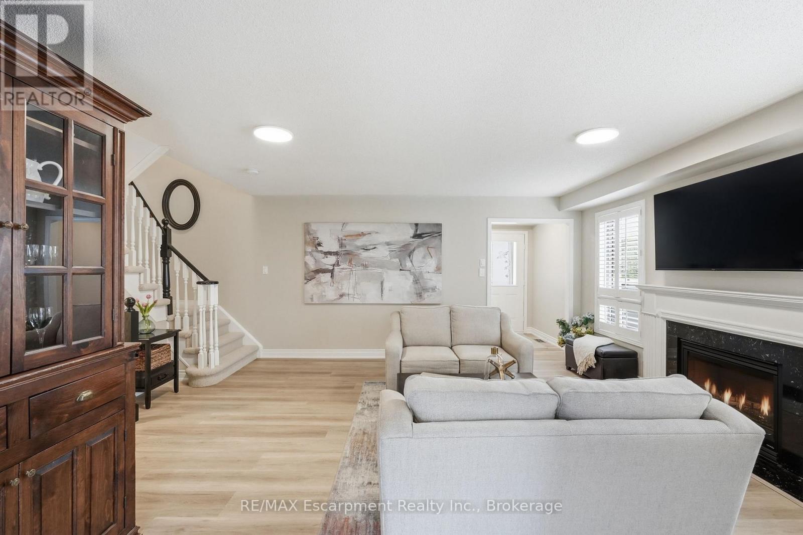 2124 Glenhampton Road, Oakville, Ontario  L6M 3X1 - Photo 9 - W13142238