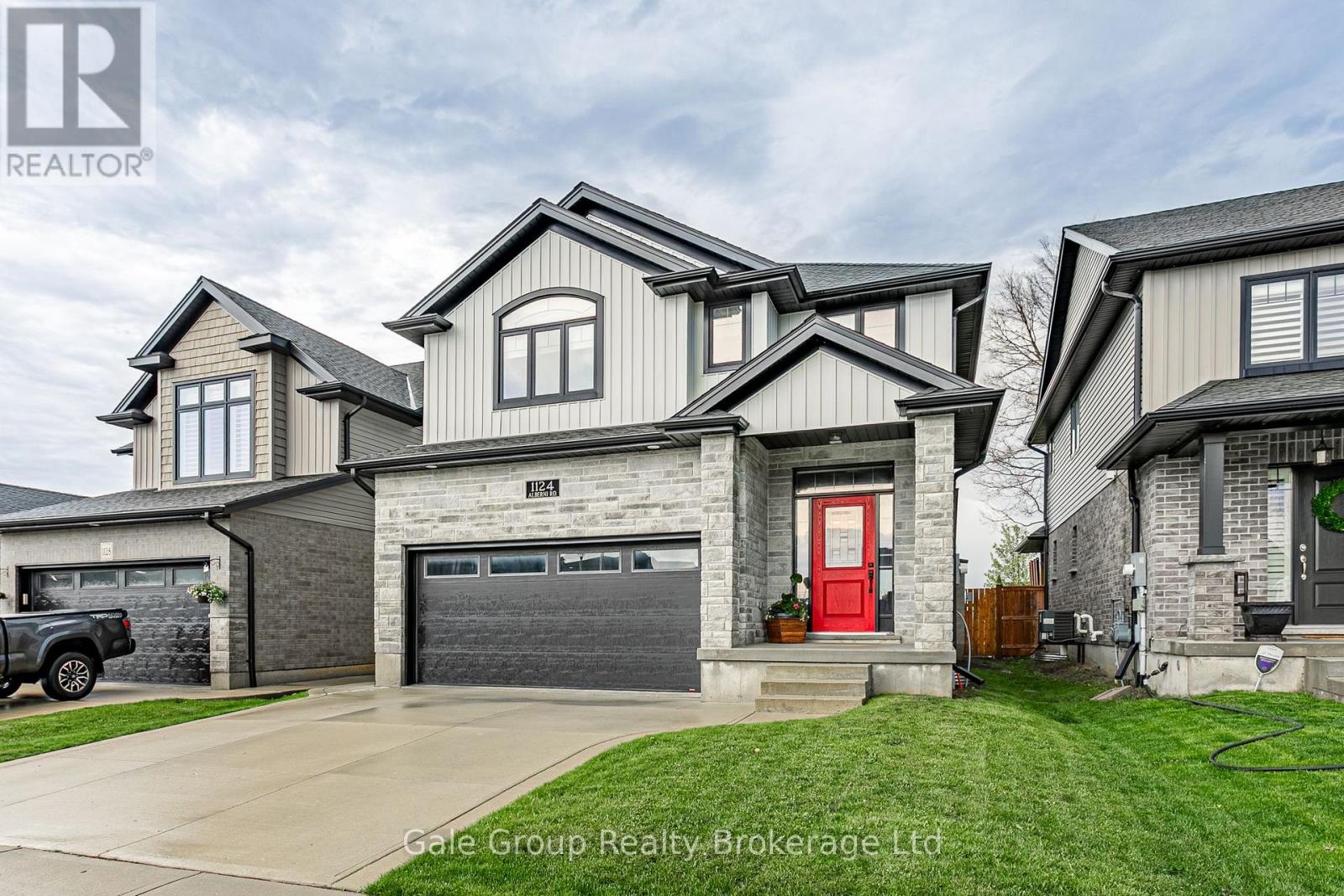 1124 Alberni Road, Woodstock, Ontario  N4T 0H8 - Photo 2 - X13142244