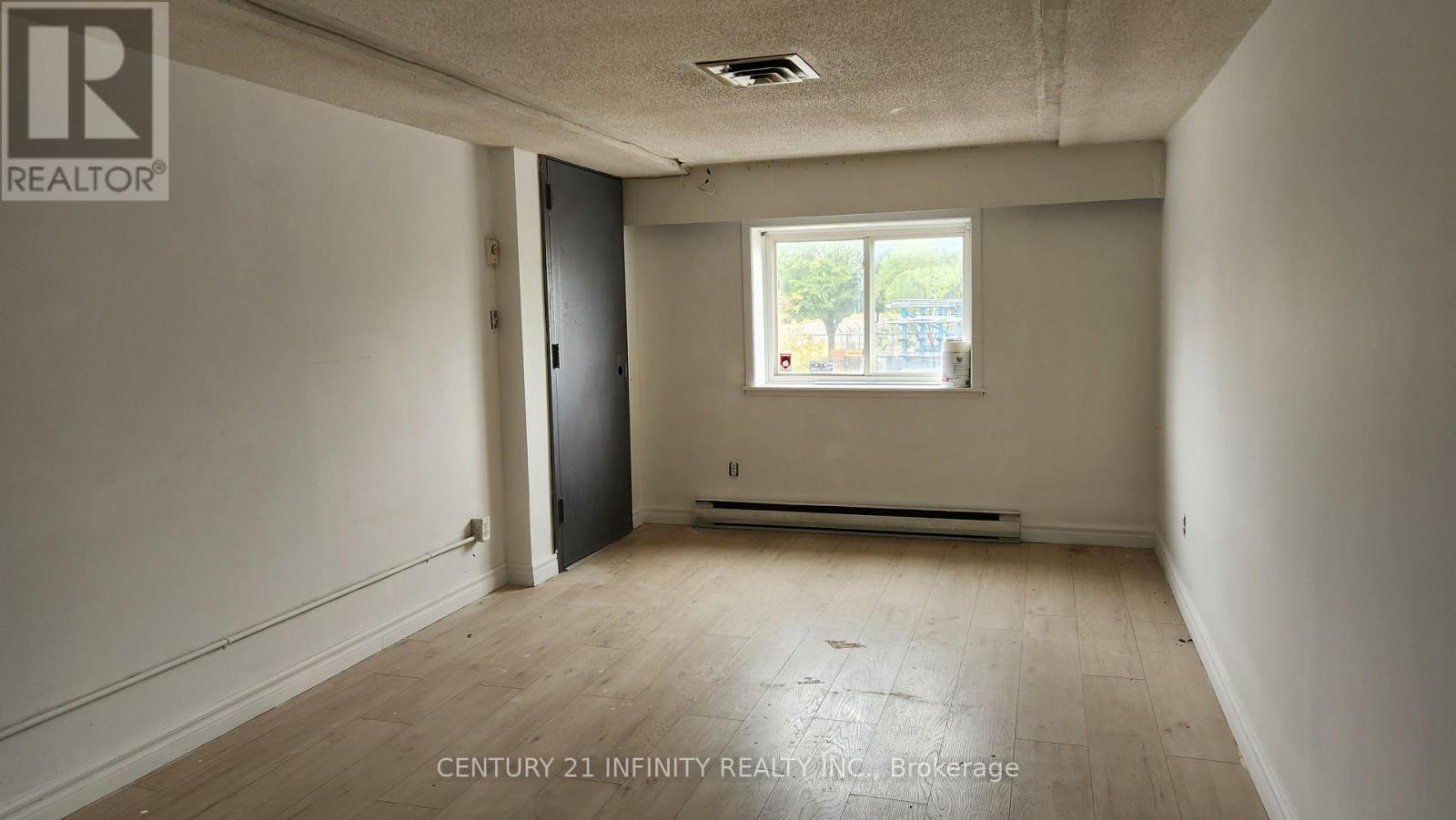 8 - 1019 Nelson Street, Oshawa, Ontario  L1H 7N9 - Photo 4 - E13142260