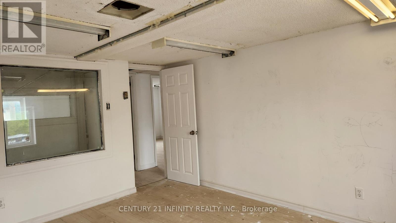 8 - 1019 Nelson Street, Oshawa, Ontario  L1H 7N9 - Photo 6 - E13142260