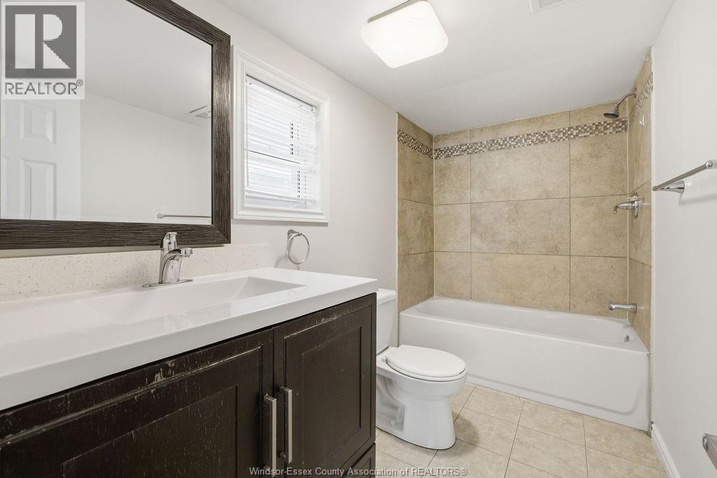 994 Josephine, Windsor, Ontario  N9B 2L5 - Photo 11 - 26011390