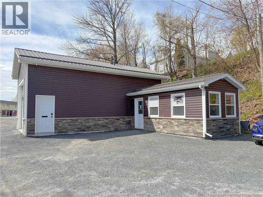 535-539 Main Street, Woodstock, New Brunswick  E7M 2B9 - Photo 5 - NB139108
