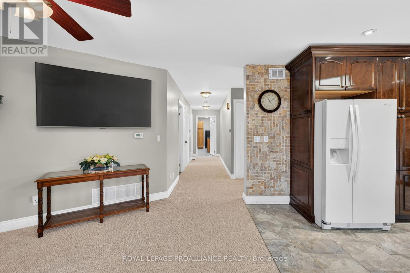 18 South Murray Street, Quinte West, Ontario  K8V 1Y3 - Photo 13 - X13142178