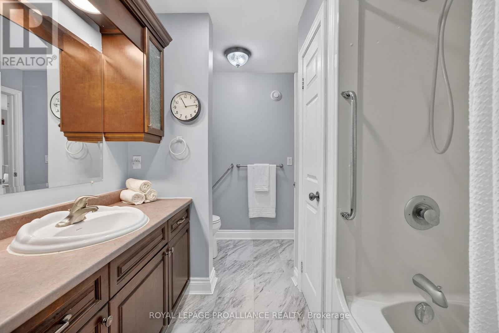18 South Murray Street, Quinte West, Ontario  K8V 1Y3 - Photo 18 - X13142178