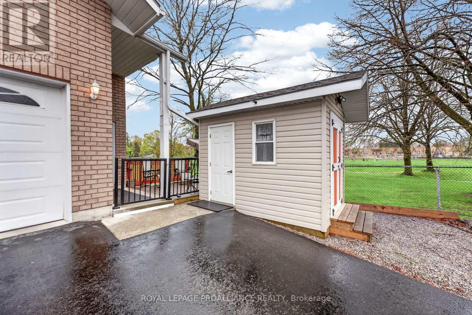 18 South Murray Street, Quinte West, Ontario  K8V 1Y3 - Photo 47 - X13142178