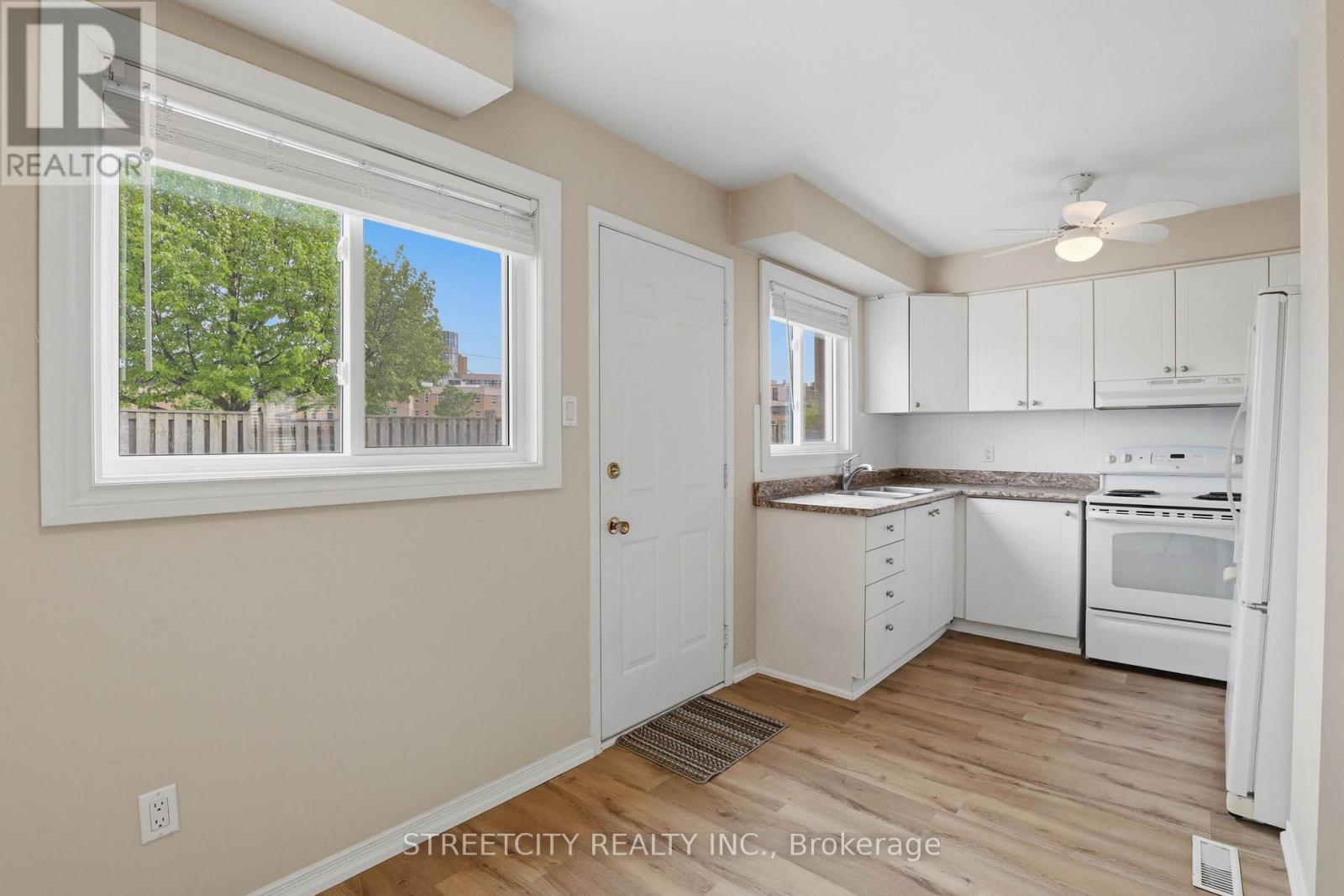 62 - 320 Westminster Avenue, London South, Ontario  N6C 5H5 - Photo 11 - X13142182