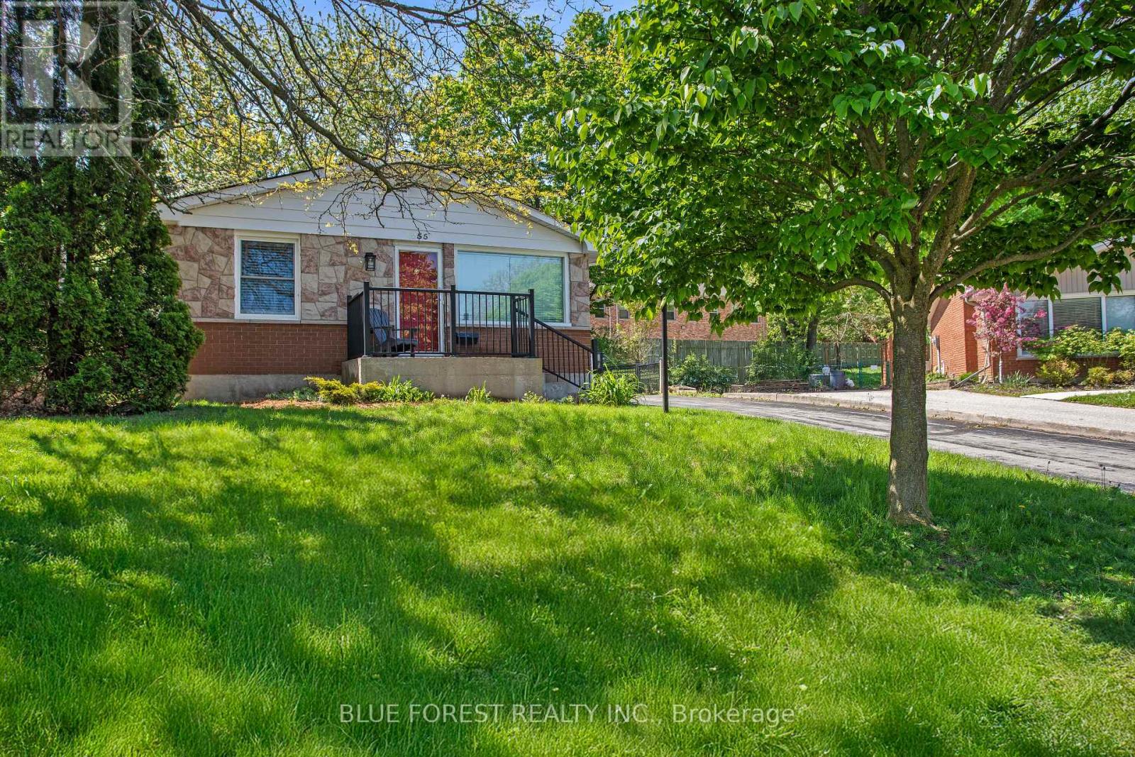 255 Delta Place, London South, Ontario  N6J 3N1 - Photo 3 - X13142428