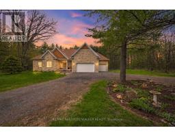 114 HARDWOOD DRIVE, Ottawa, Ontario