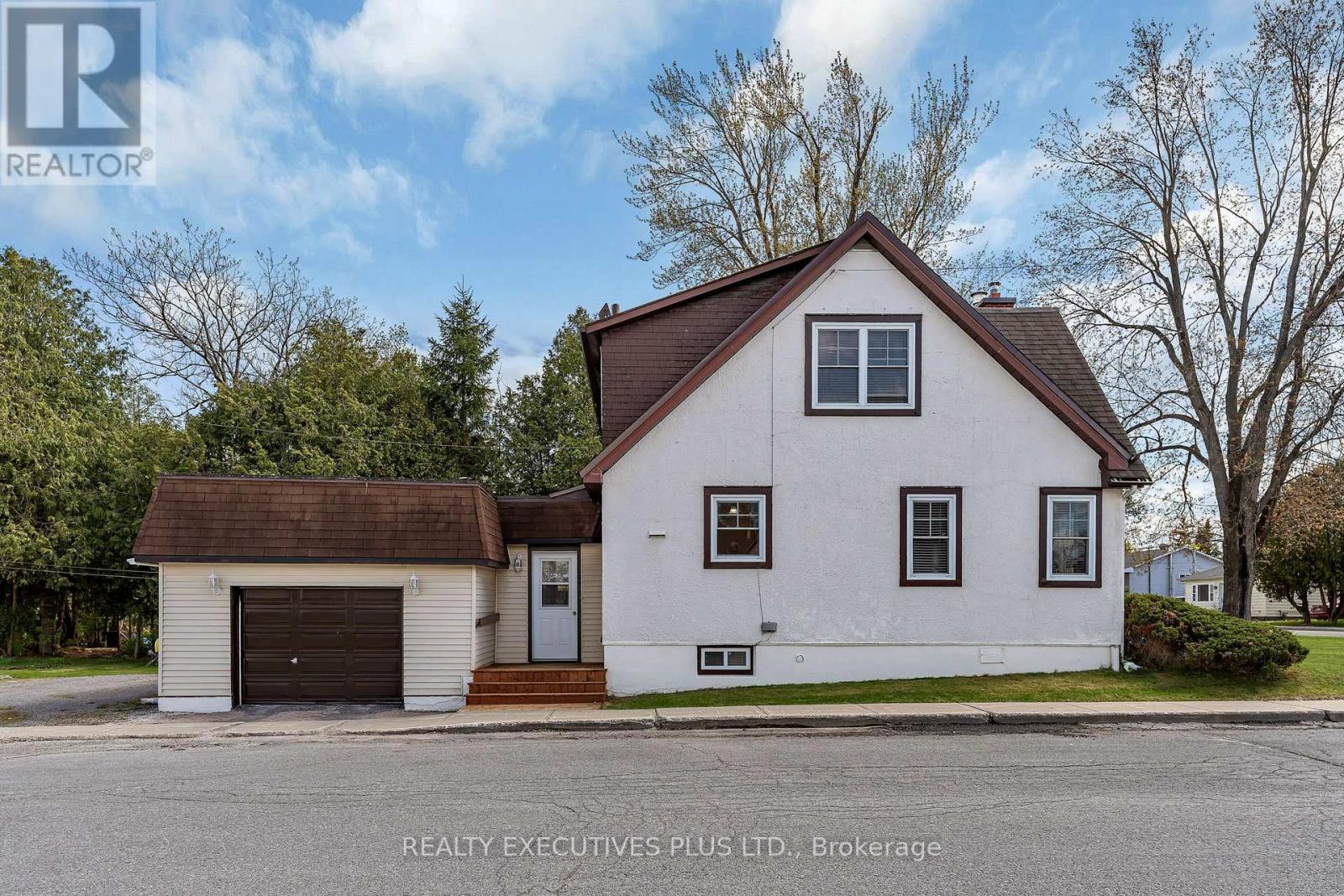 605 Water Street, Alfred And Plantagenet, Ontario  K0B 1L0 - Photo 30 - X13142306