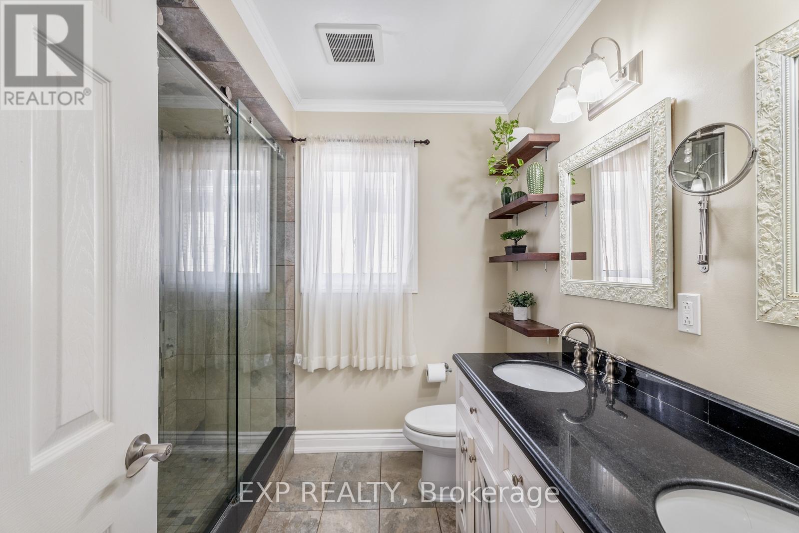 81 Farthingale Crescent, Brampton, Ontario L7A 1W7 - Photo 38 - W12917878
