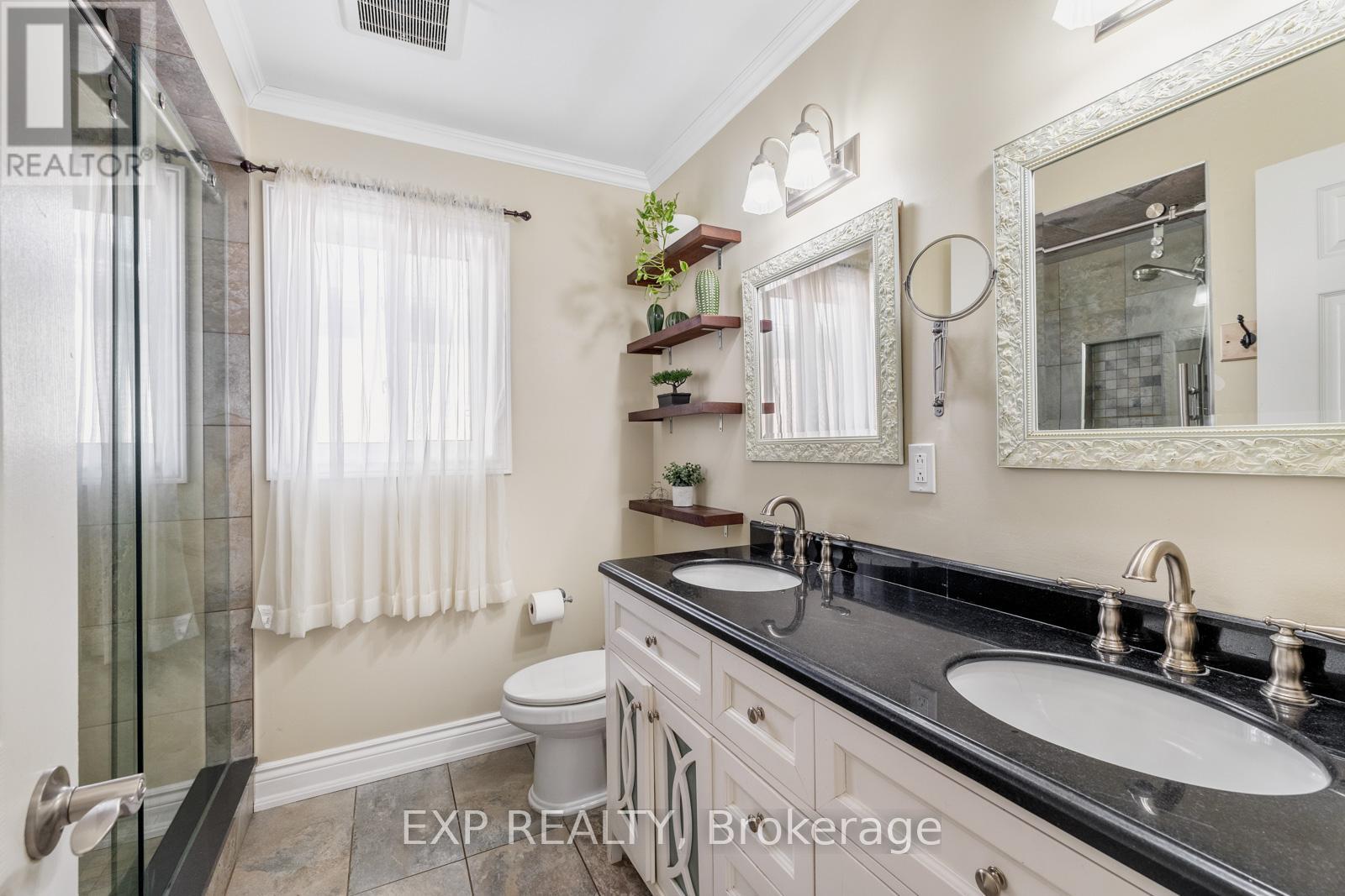 81 Farthingale Crescent, Brampton, Ontario L7A 1W7 - Photo 37 - W12917878