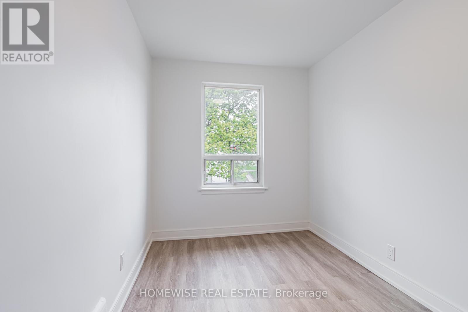 2 Khedive Avenue, Toronto, Ontario  M6A 2G2 - Photo 14 - C13142246