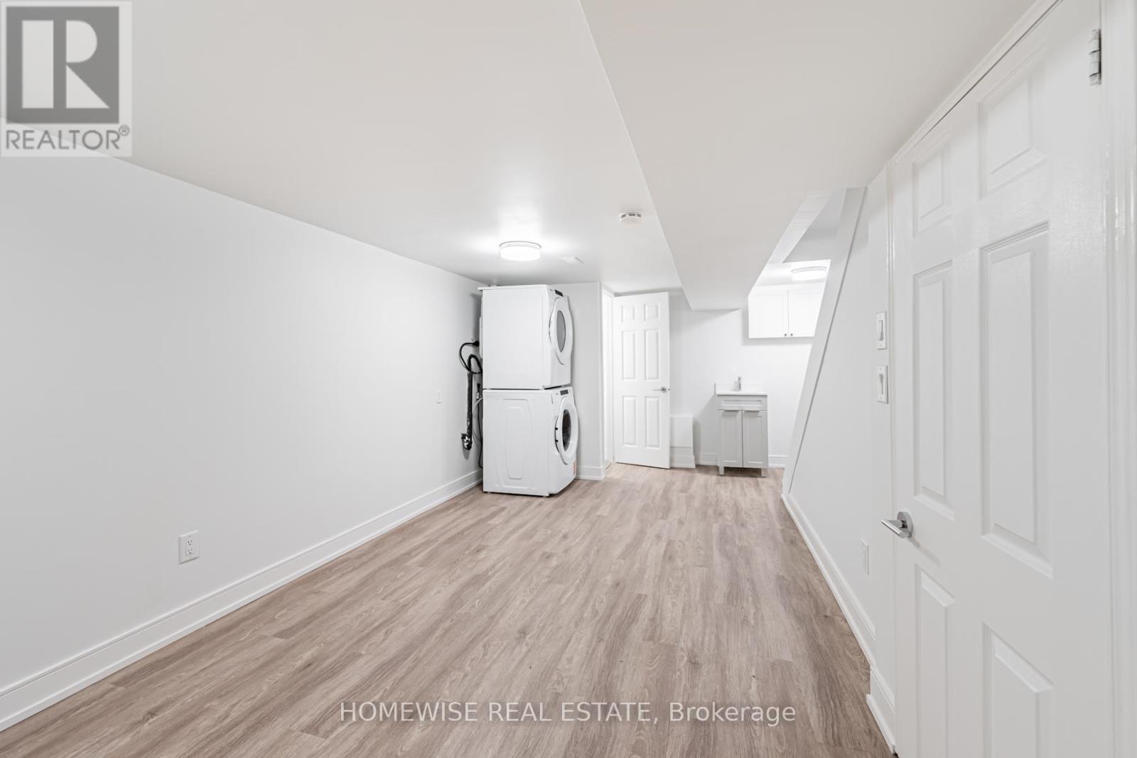 2 Khedive Avenue, Toronto, Ontario  M6A 2G2 - Photo 17 - C13142246
