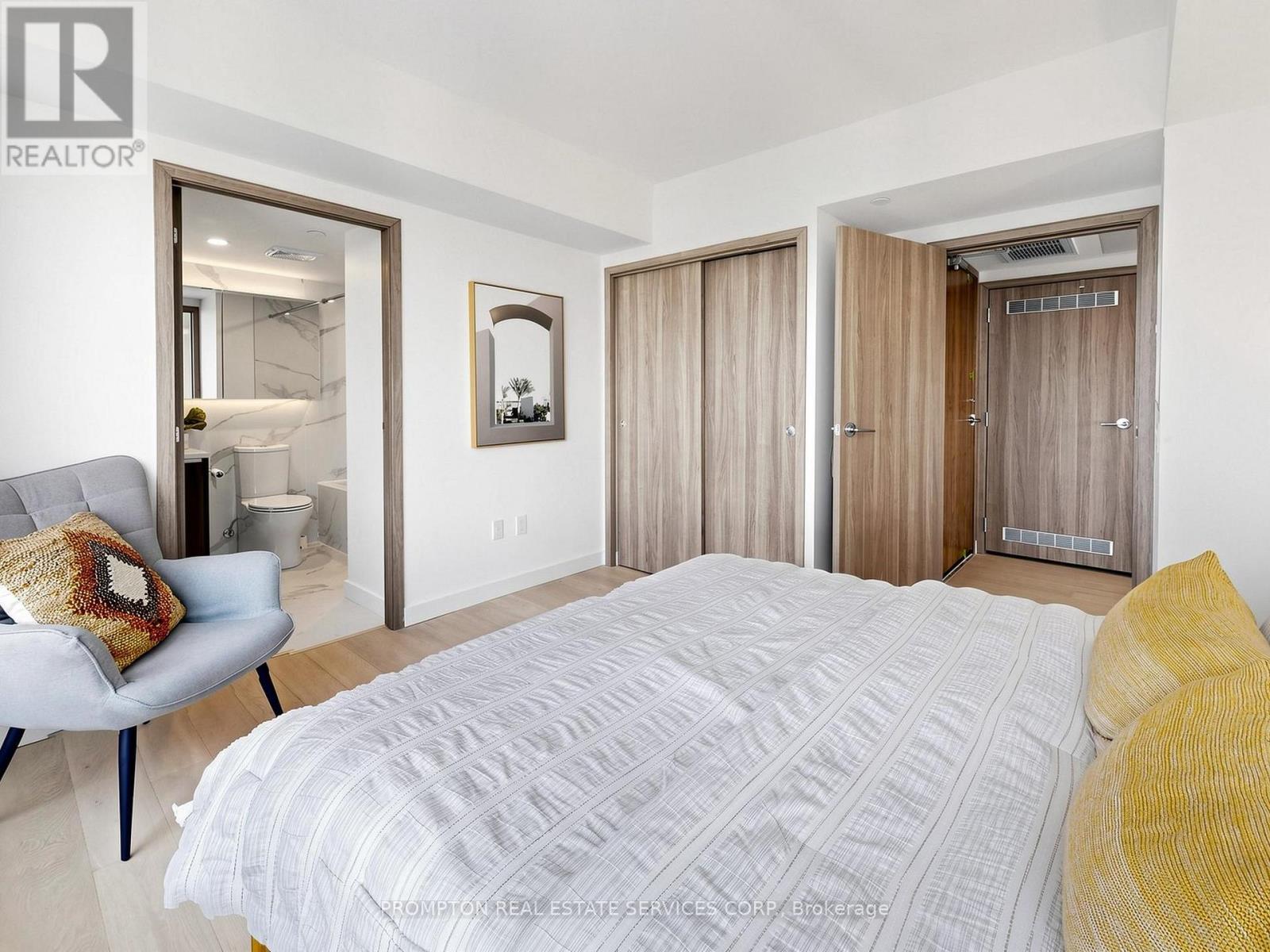 7203 - 3 Concord Cityplace Way, Toronto, Ontario  M5V 0X4 - Photo 32 - C13142282