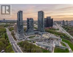 110 - 10 INN ON THE PARK DRIVE, Toronto, Ontario