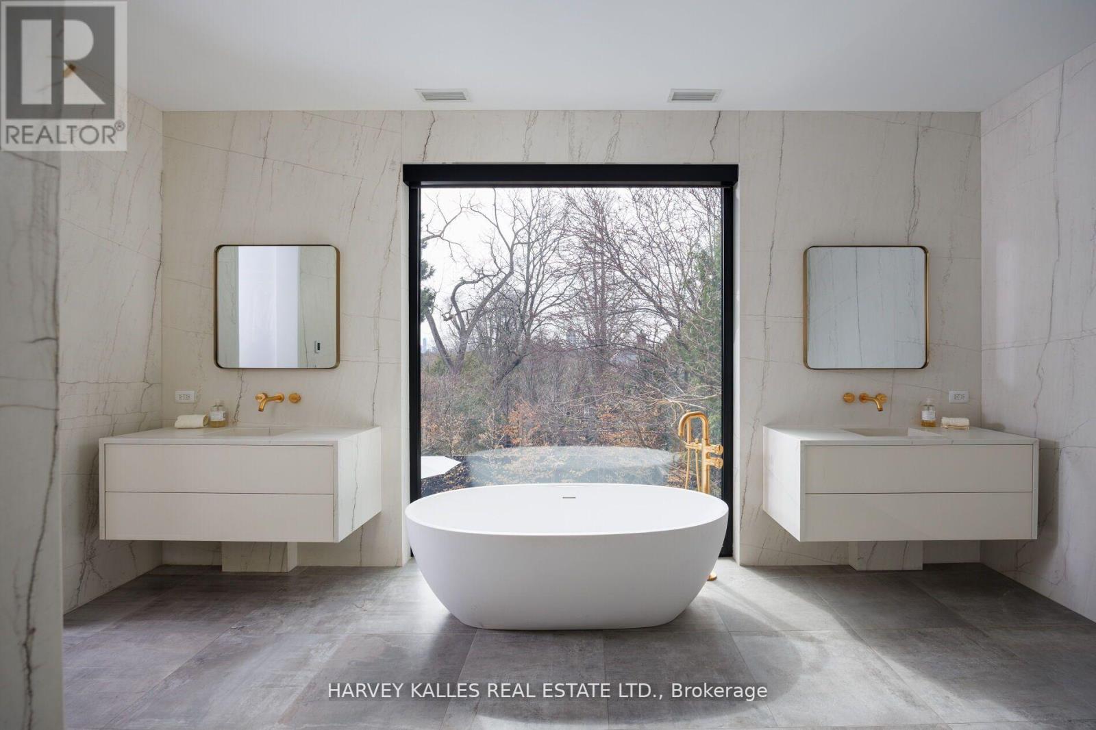 5 Dewbourne Avenue, Toronto, Ontario  M5P 1Z1 - Photo 28 - C13142424